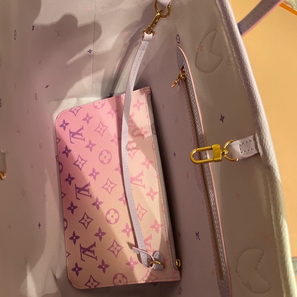 Brand new Louis Vuitton Neverfull in Pastel Sunrise. Authentic & brand new - Picture 2 of 4
